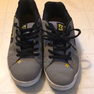 DC skate shoes